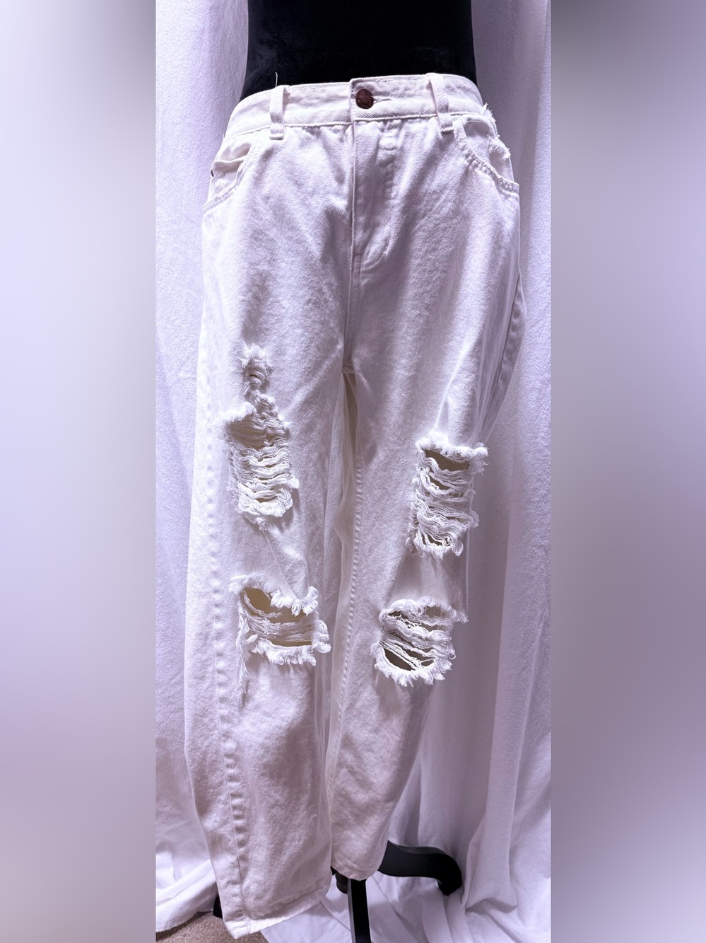 Billabong White Distressed Boyfriend Jeans